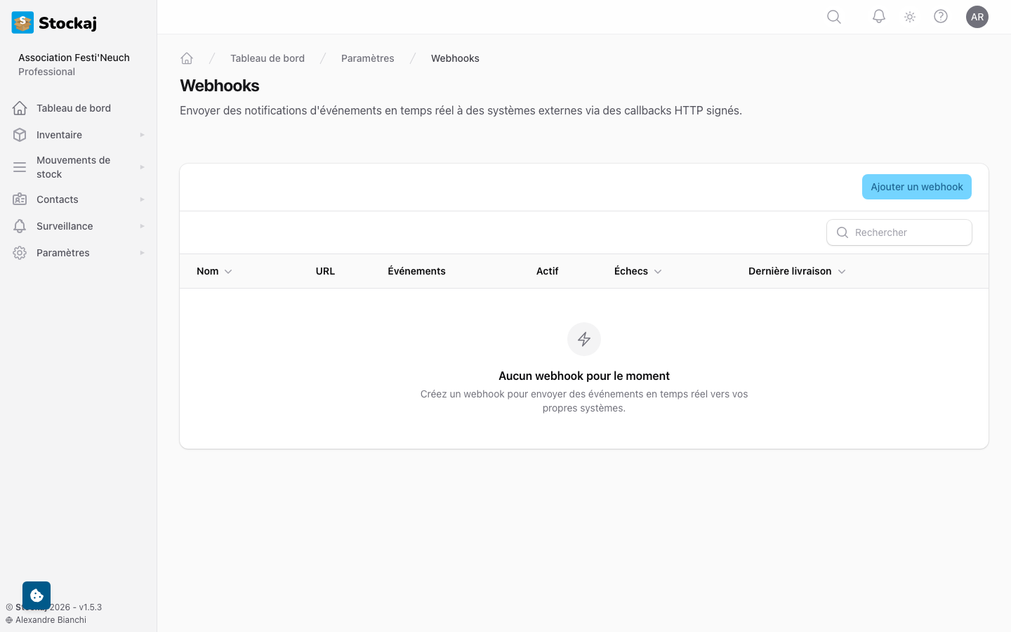 Le journal de livraison des webhooks montrant les livraisons passées avec les codes de statut et les temps de réponse